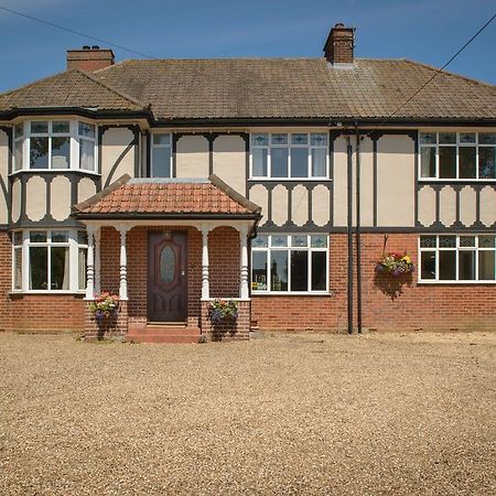 Harwood House B&B Great Dunmow Extérieur photo